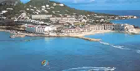 Pelican Resort Club