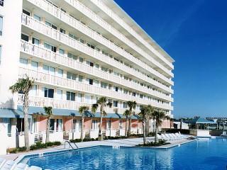 Catalina Beach Club
