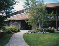 B. Mae's Resort Inn & Suites