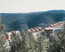 Crown Point Condominiums